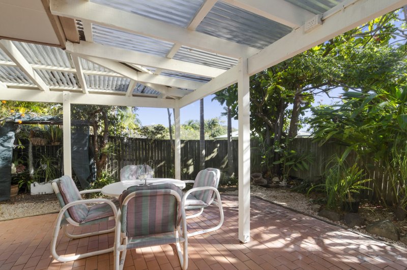 Photo - 13 Coolamon Court, Tugun QLD 4224 - Image 9