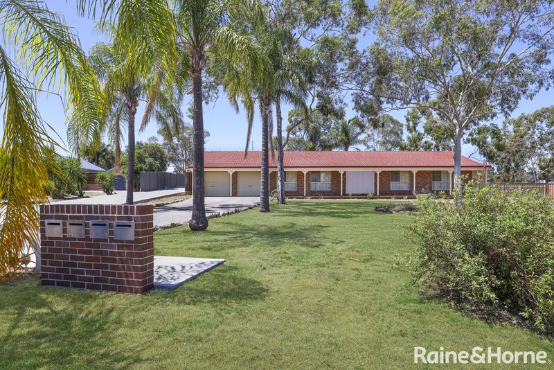 Photo - 13 Coorigil Street, Tamworth NSW 2340 - Image 4