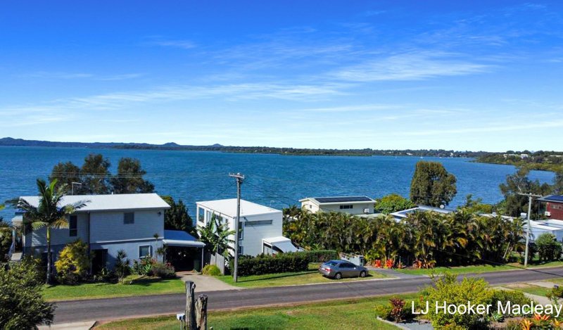 Photo - 13 Coorong Street, Macleay Island QLD 4184 - Image 2