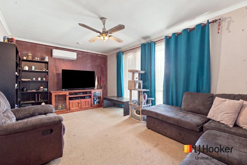 Photo - 13 Cornelian Avenue, Eagle Vale NSW 2558 - Image 4