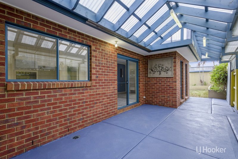 Photo - 13 Cotterell Way, Seabrook VIC 3028 - Image 12