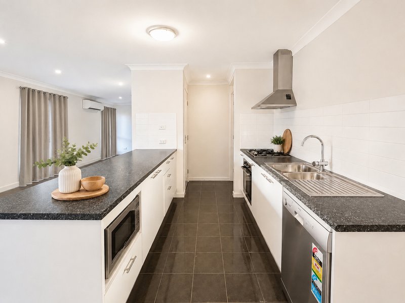Photo - 13 Cottonwood Crescent, Fernvale QLD 4306 - Image 3