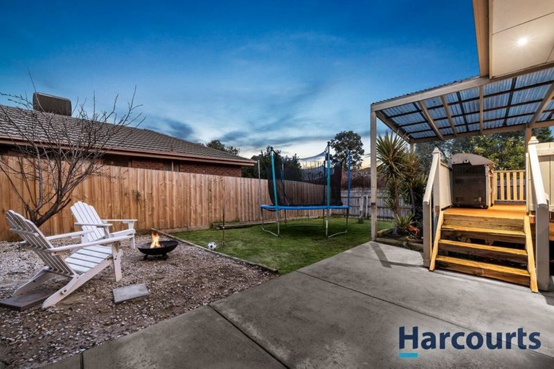 Photo - 13 Courtney Square, Wantirna VIC 3152 - Image 11