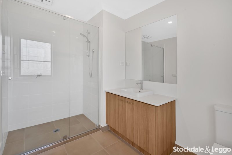 Photo - 13 Craycroft Road, Truganina VIC 3029 - Image 9