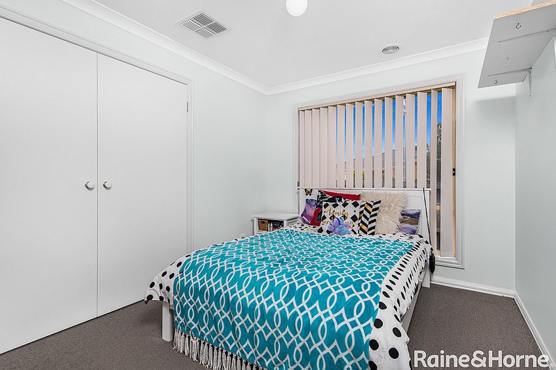 Photo - 13 Cremorne Grove, Taylors Hill VIC 3037 - Image 11