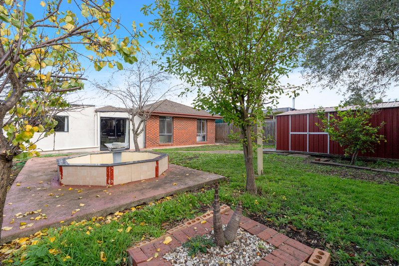 Photo - 13 Crespin Place, Roxburgh Park VIC 3064 - Image 19