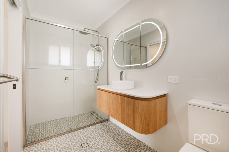 Photo - 13 Crested Avenue, Tamworth NSW 2340 - Image 8