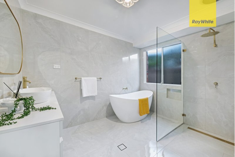 Photo - 13 Crestview Avenue, Kellyville NSW 2155 - Image 6