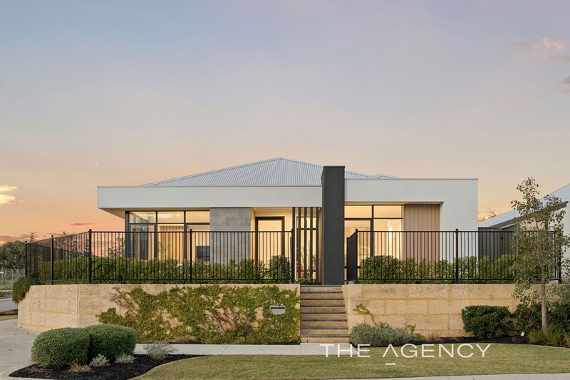 Photo - 13 Cristianos Road, Mindarie WA 6030 - Image 2