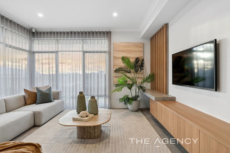 Photo - 13 Cristianos Road, Mindarie WA 6030 - Image 6