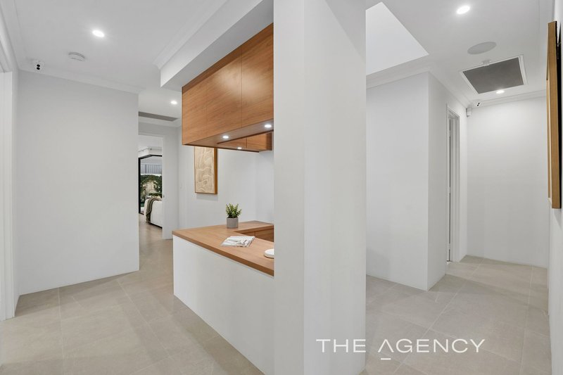 Photo - 13 Cristianos Road, Mindarie WA 6030 - Image 10