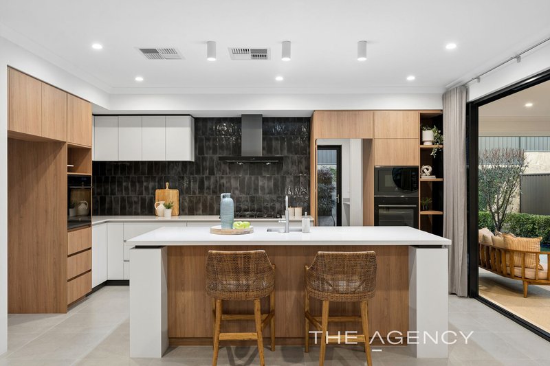Photo - 13 Cristianos Road, Mindarie WA 6030 - Image 12