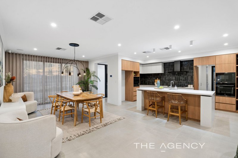 Photo - 13 Cristianos Road, Mindarie WA 6030 - Image 15