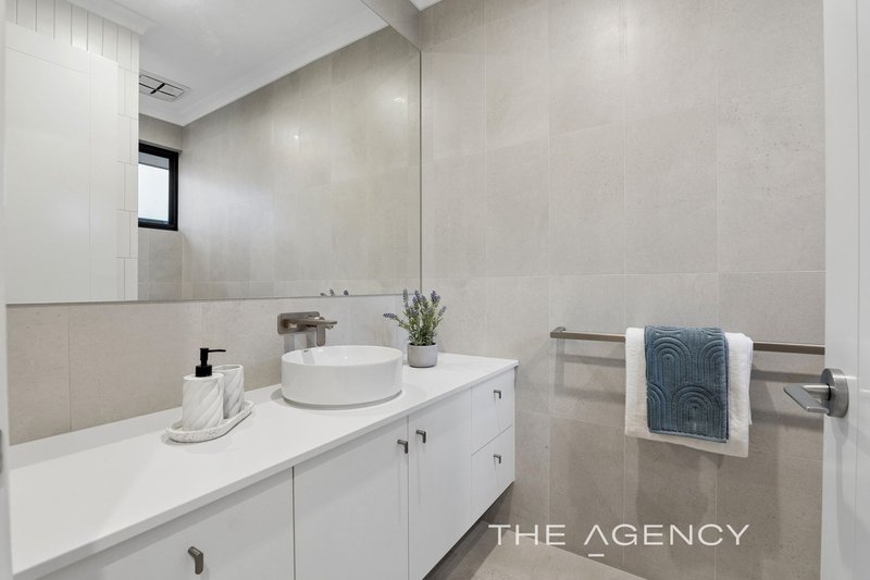 Photo - 13 Cristianos Road, Mindarie WA 6030 - Image 32
