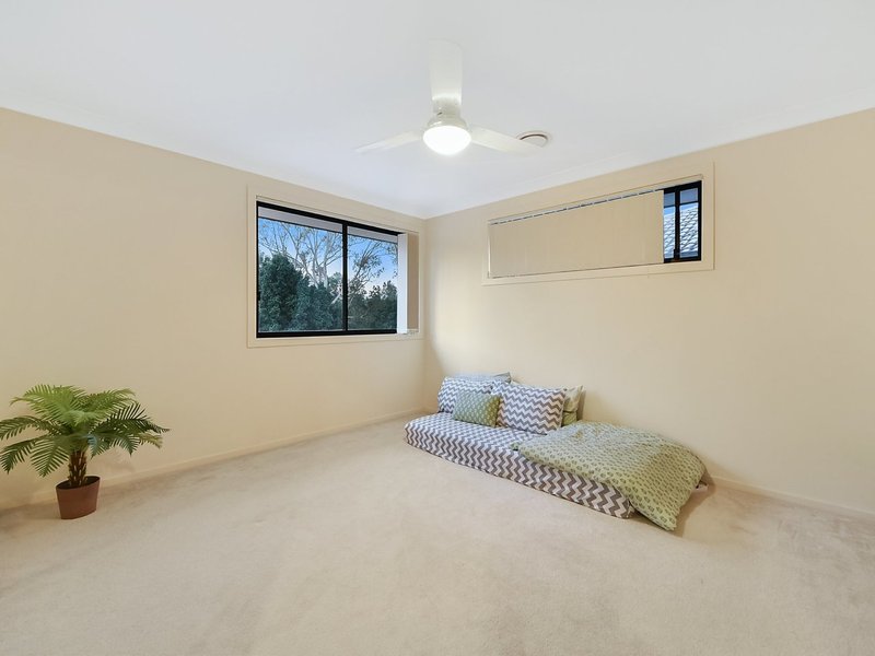 Photo - 13 Crowcombe Place, Carseldine QLD 4034 - Image 12