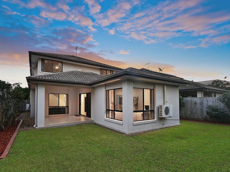 Photo - 13 Crowcombe Place, Carseldine QLD 4034 - Image 15