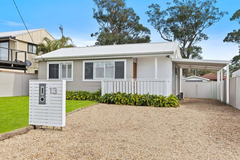 Photo - 13 Cunningham Road, Killarney Vale NSW 2261 - Image 1