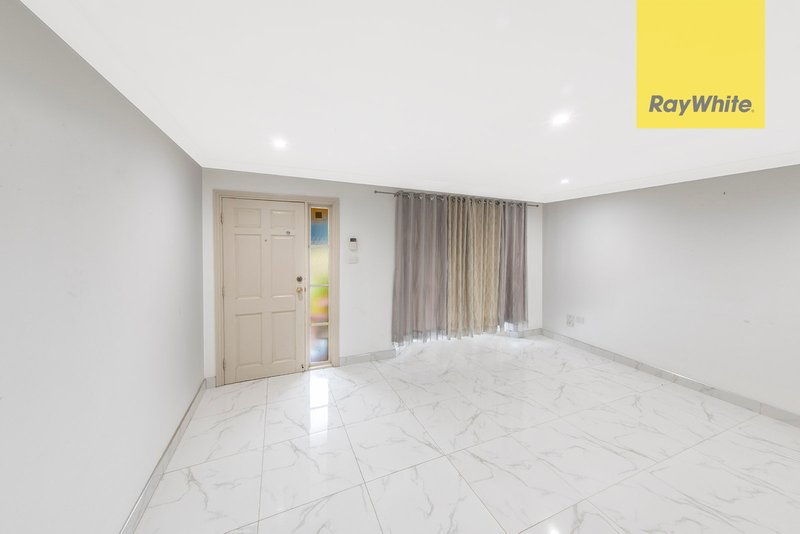 Photo - 13 Cusack Ave , Casula NSW 2170 - Image 5
