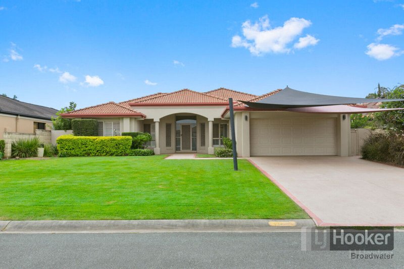 13 Dallow Crescent, Helensvale QLD 4212