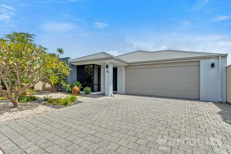 13 Damperia Green, Sinagra WA 6065