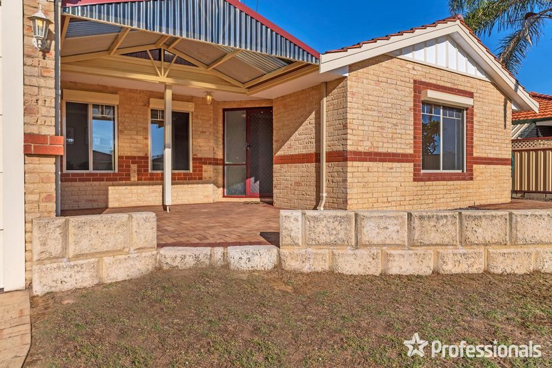 Photo - 13 Darwin Place, Warnbro WA 6169 - Image 2