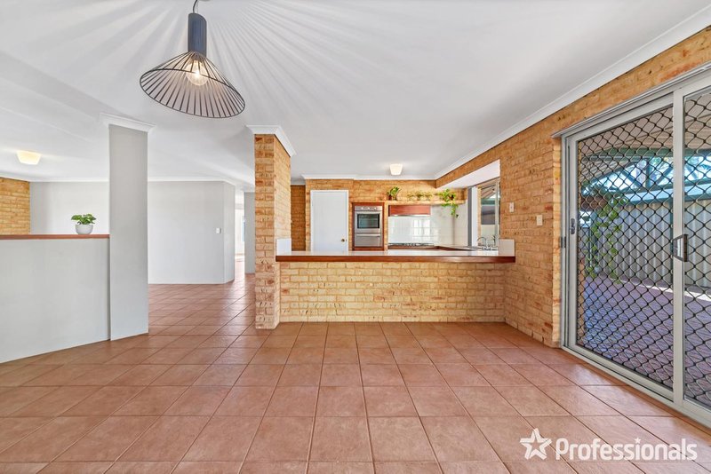 Photo - 13 Darwin Place, Warnbro WA 6169 - Image 8