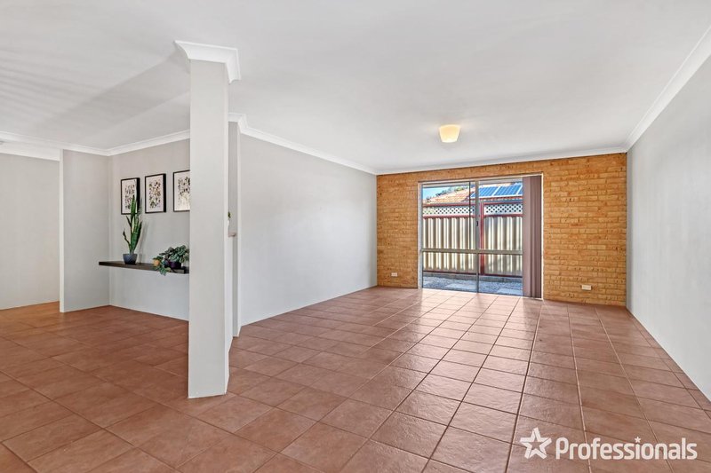 Photo - 13 Darwin Place, Warnbro WA 6169 - Image 12