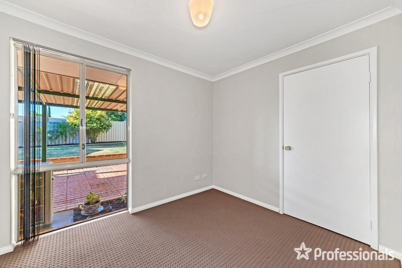 Photo - 13 Darwin Place, Warnbro WA 6169 - Image 18