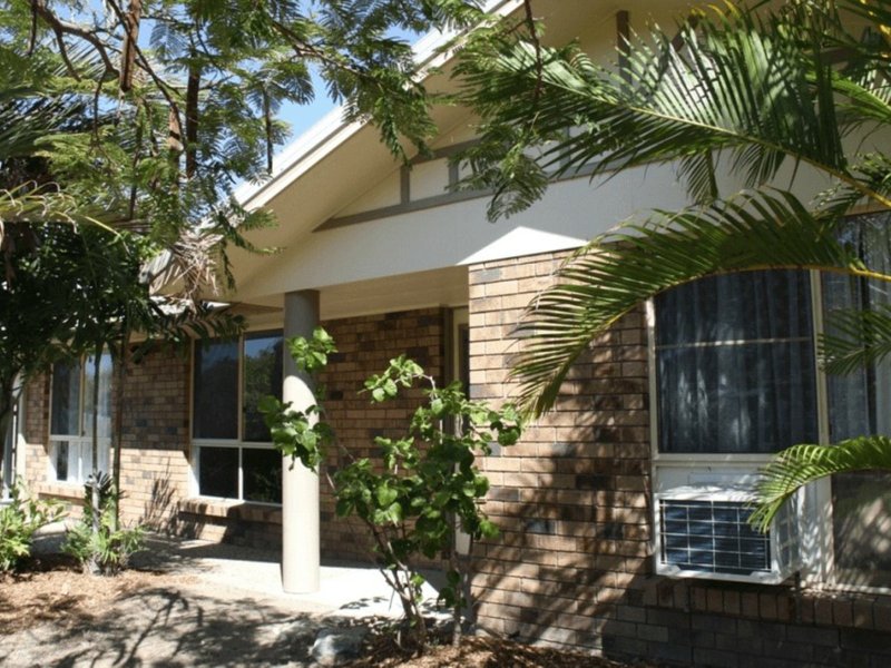 Photo - 13 Davina Street, Boyne Island QLD 4680 - Image 2