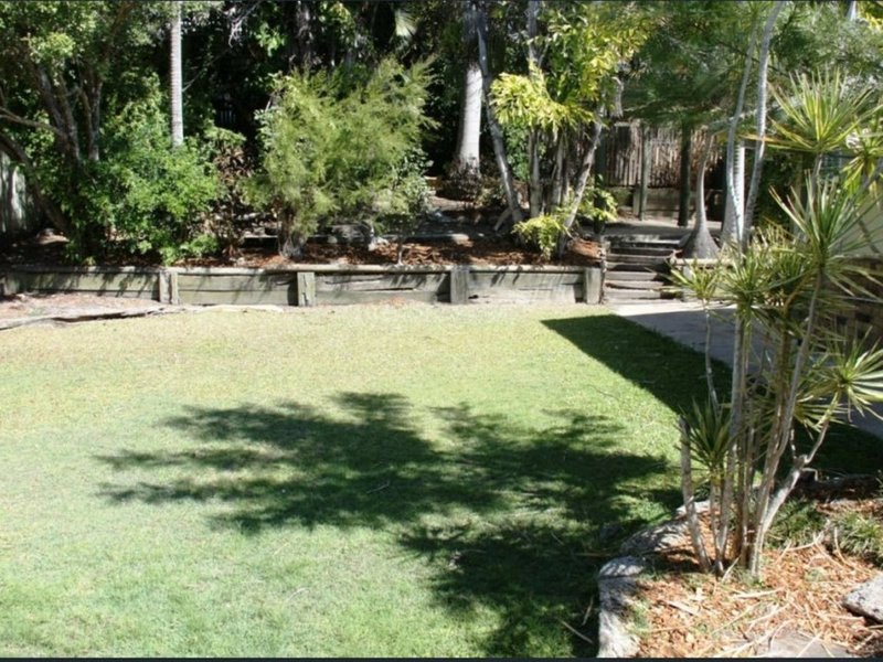 Photo - 13 Davina Street, Boyne Island QLD 4680 - Image 13