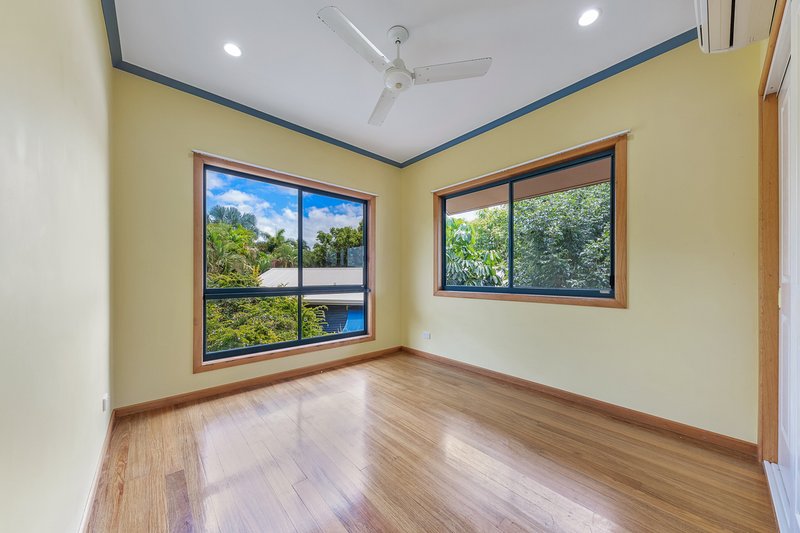 Photo - 13 Daydream Court, Cannonvale QLD 4802 - Image 9