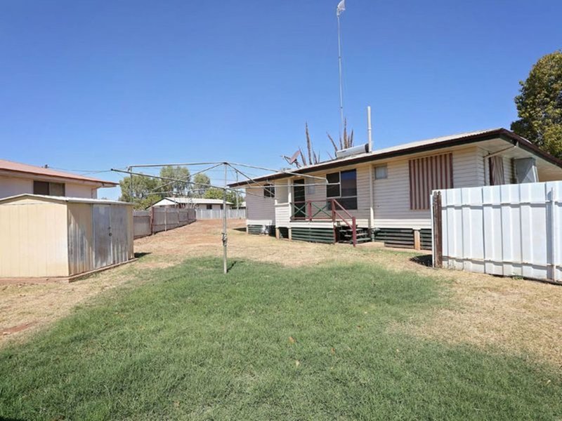 Photo - 13 Delacour Drive, Mount Isa QLD 4825 - Image 9