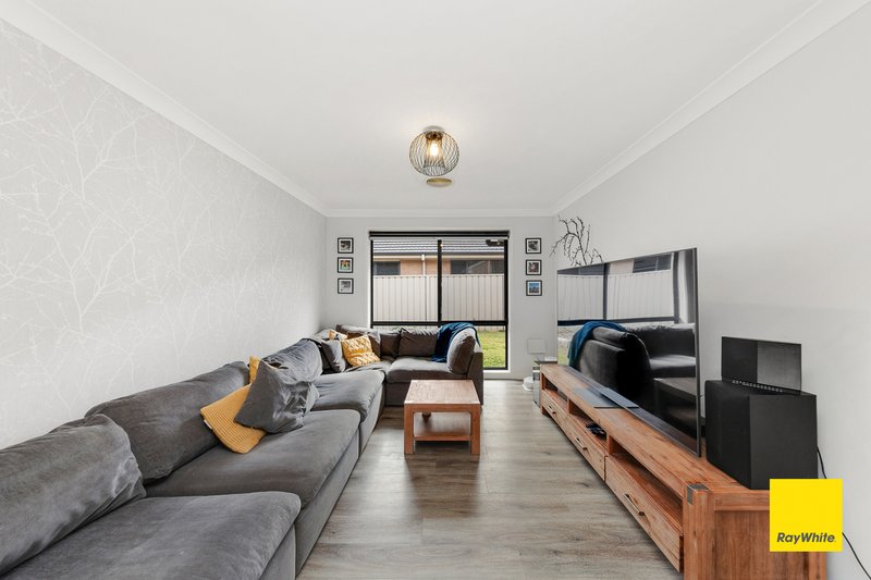 Photo - 13 Deniston Circuit, Bungendore NSW 2621 - Image 4