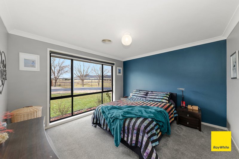 Photo - 13 Deniston Circuit, Bungendore NSW 2621 - Image 6