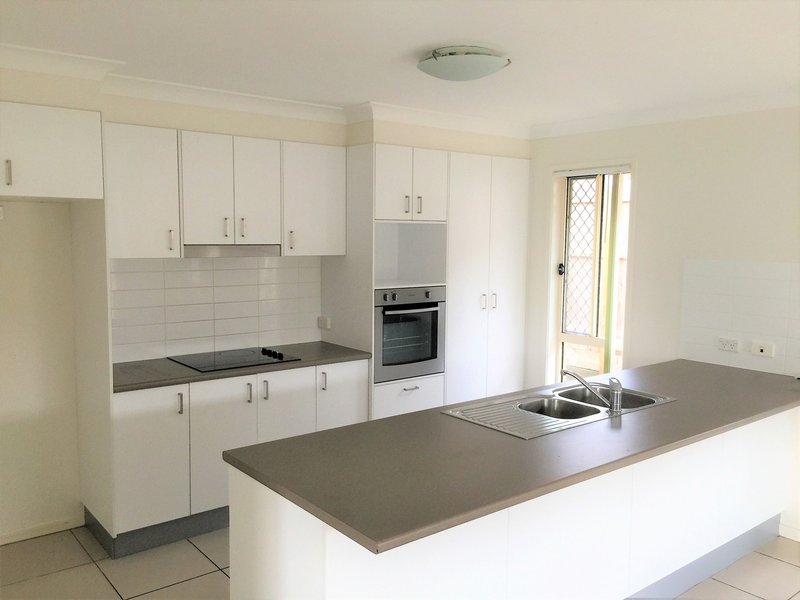 Photo - 13 Denman Drive, Bundamba QLD 4304 - Image 2