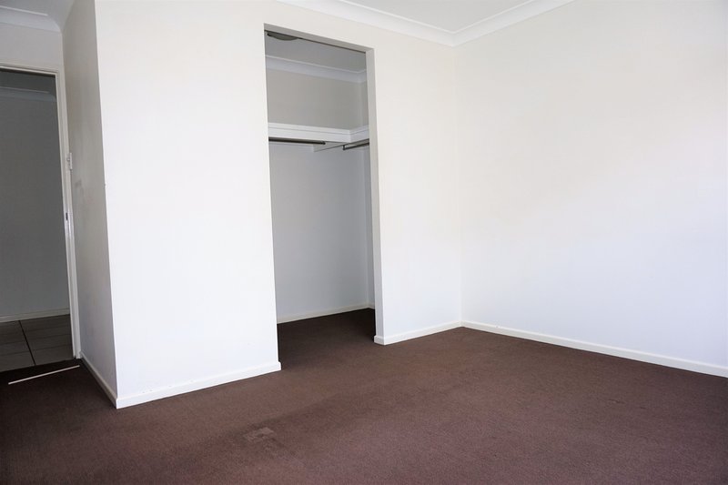 Photo - 13 Denman Drive, Bundamba QLD 4304 - Image 5