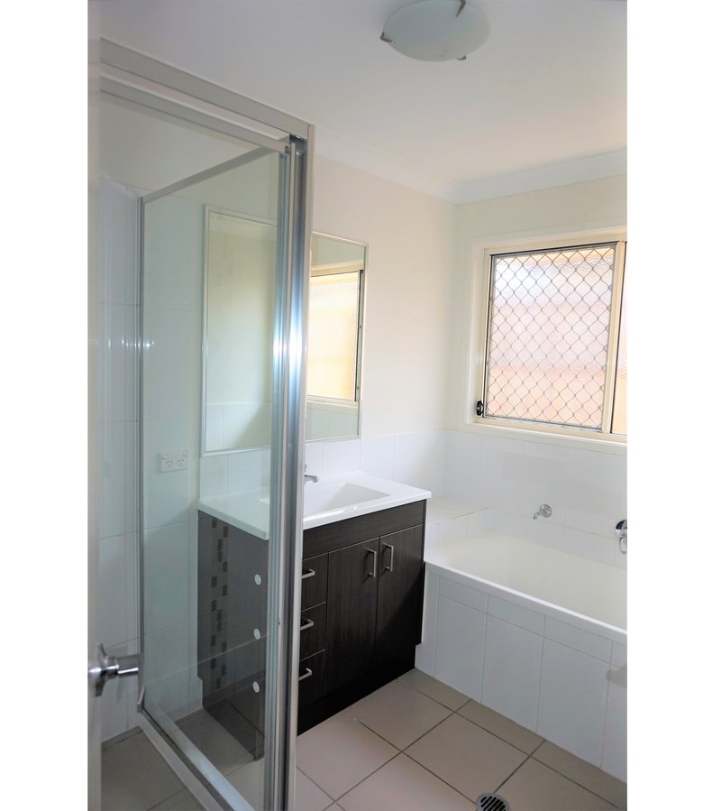Photo - 13 Denman Drive, Bundamba QLD 4304 - Image 9