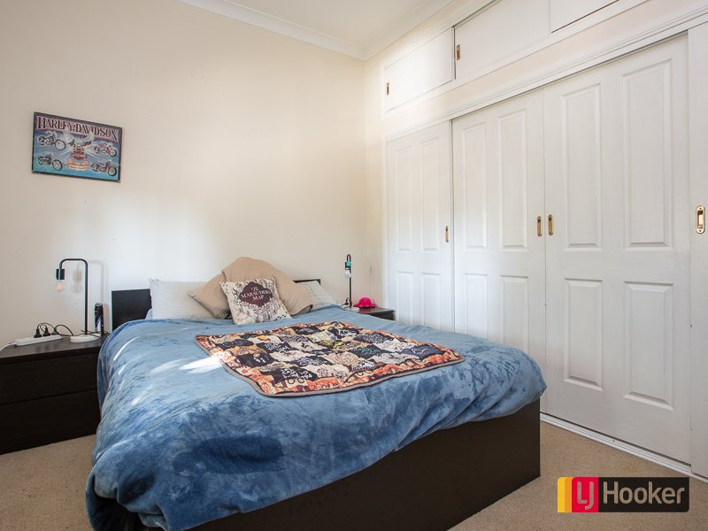 Photo - 1/3 Denne Street, West Tamworth NSW 2340 - Image 5