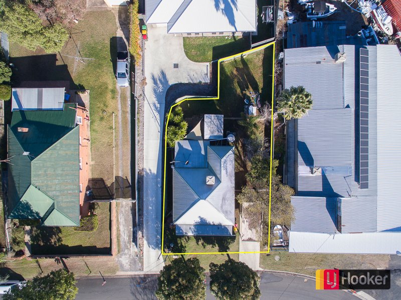 Photo - 1/3 Denne Street, West Tamworth NSW 2340 - Image 11