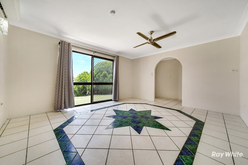 Photo - 13 Devine Street, Marsden QLD 4132 - Image 4