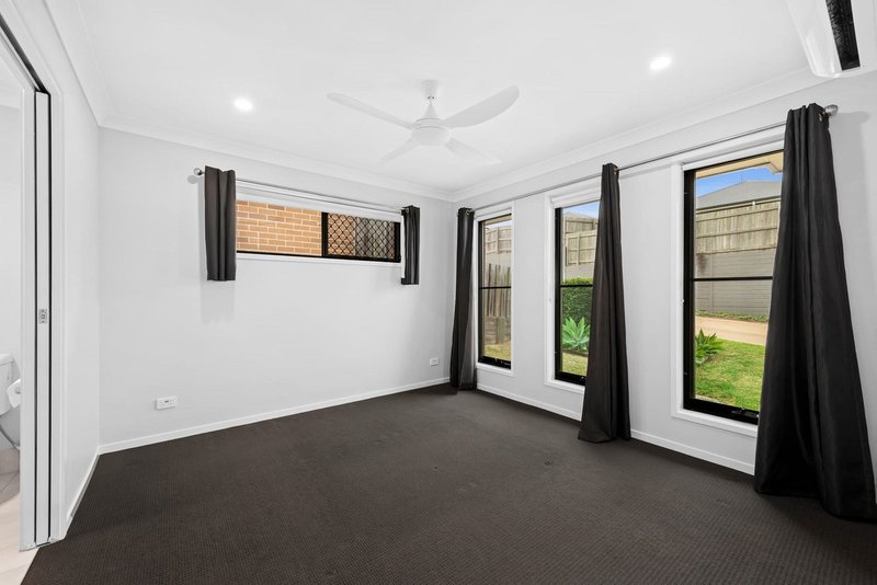 Photo - 13 Diva Lane, Glenvale QLD 4350 - Image 4