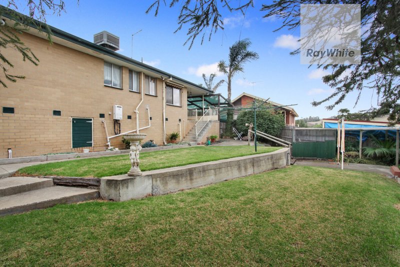 Photo - 13 Dobies Court, Westmeadows VIC 3049 - Image 11