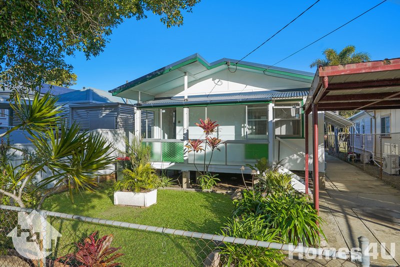 Photo - 13 Donald Street, Woody Point QLD 4019 - Image 2