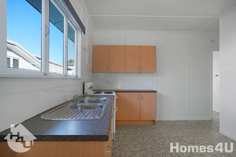 Photo - 13 Donald Street, Woody Point QLD 4019 - Image 14