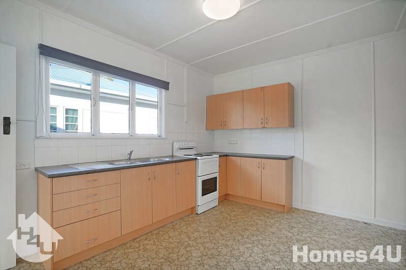 Photo - 13 Donald Street, Woody Point QLD 4019 - Image 16