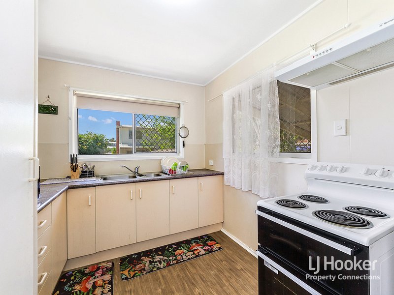 Photo - 13 Donowain Drive, Deception Bay QLD 4508 - Image 4