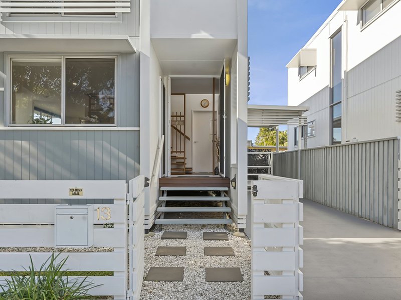 Photo - 13 Doomba Drive, Bongaree QLD 4507 - Image 2