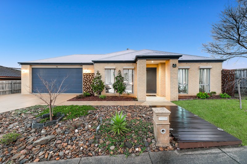 13 Dorchester Drive, Narre Warren South VIC 3805