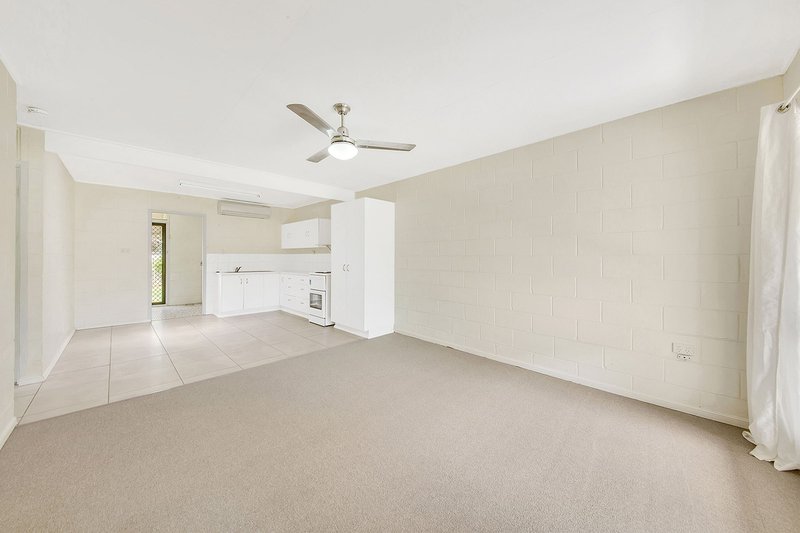 Photo - 1/3 Douglas Avenue, Sun Valley QLD 4680 - Image 6