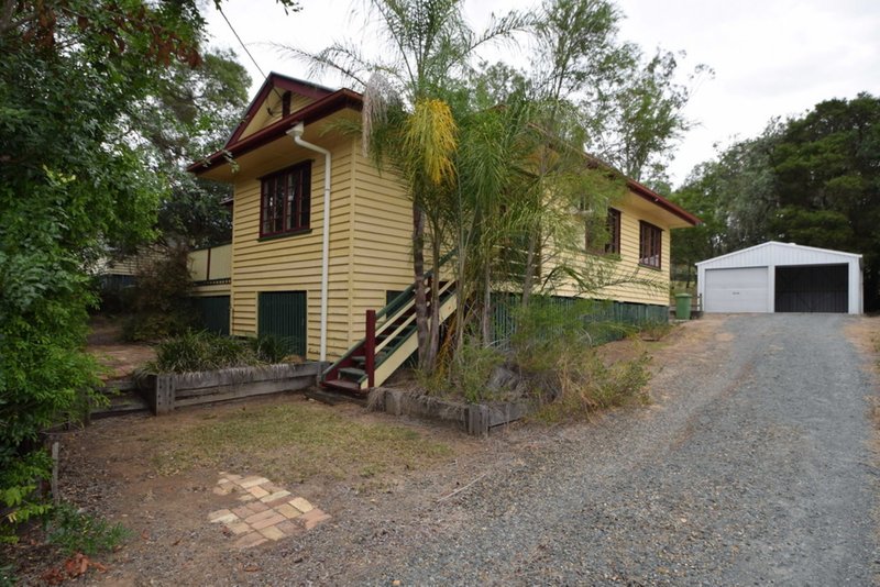 Photo - 13 Down Street, Esk QLD 4312 - Image 9